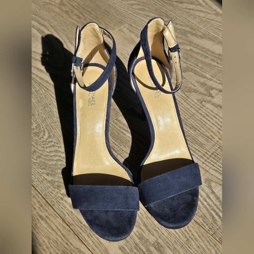 Michael Kors | 'Hutton' Dark Blue Suede Sandals, Size 8.5 - Picture 9 of 9